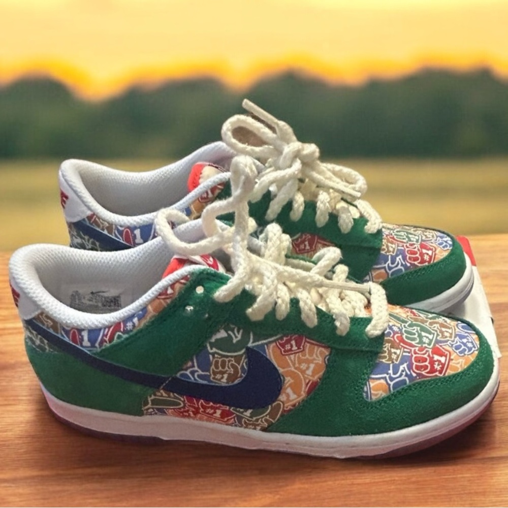 Nike Dunks - Picture 2 of 3